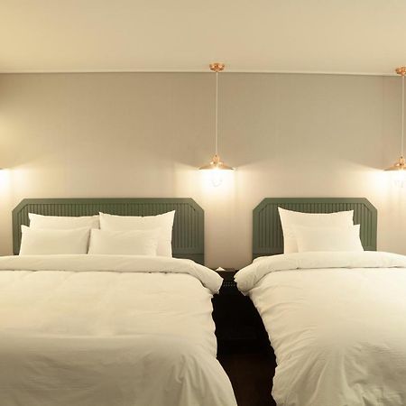 Sinan Equelim Hotel Gwangju Metropolitan City Extérieur photo
